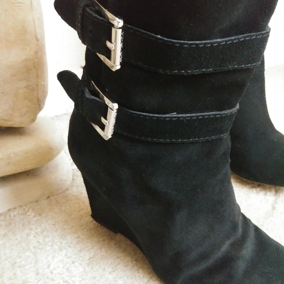 Michael Kors sueded bootie wedge boots 8 - Picture 2 of 5
